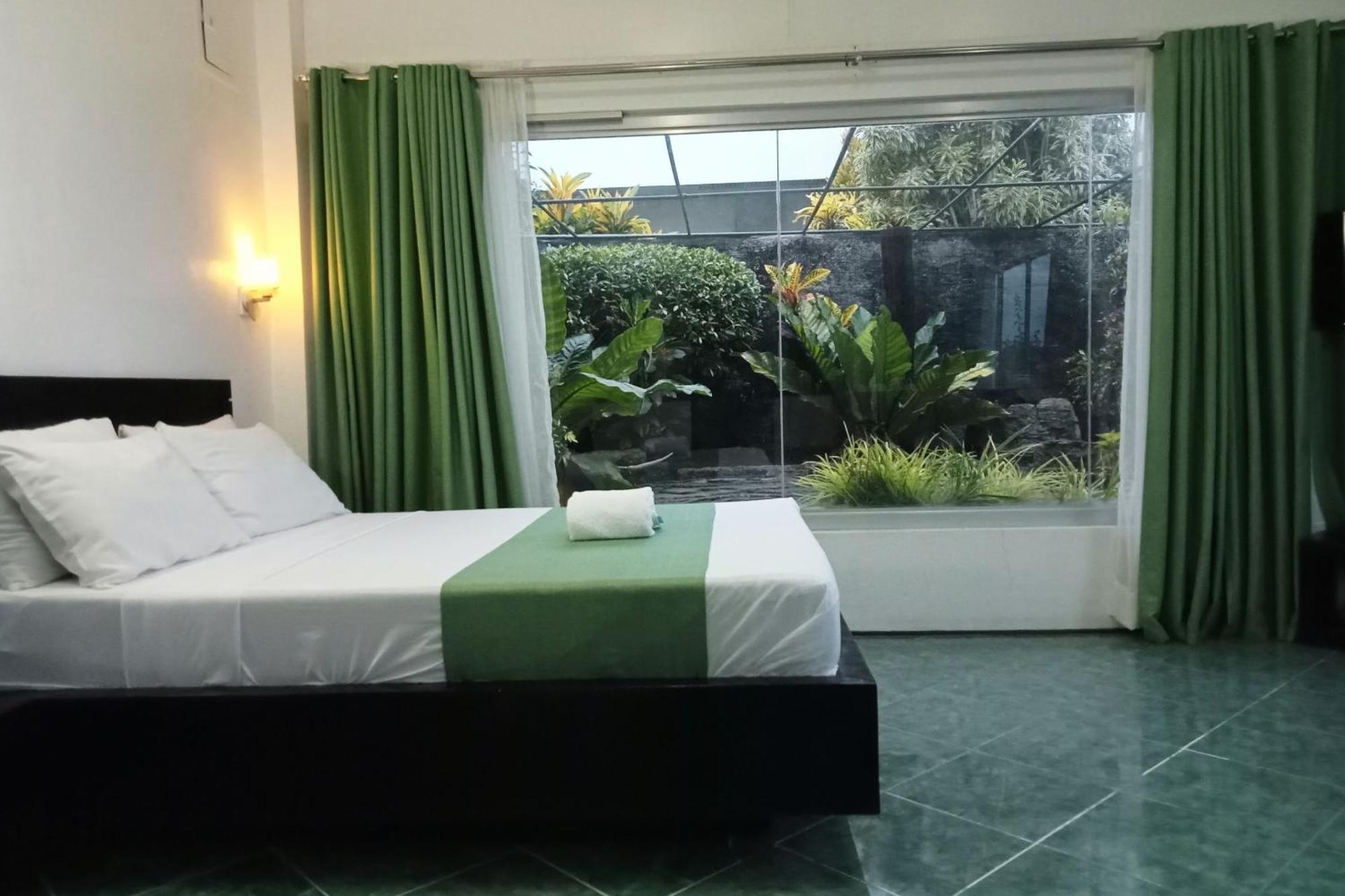 Garin Farm Pilgrimage Resort Powered By Cocotel San Joaquin Номер фото