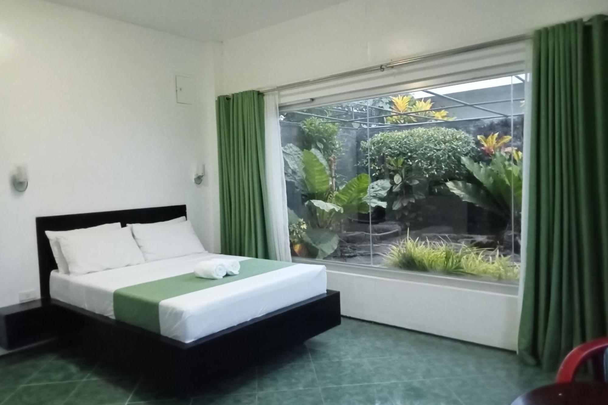 Garin Farm Pilgrimage Resort Powered By Cocotel San Joaquin Номер фото
